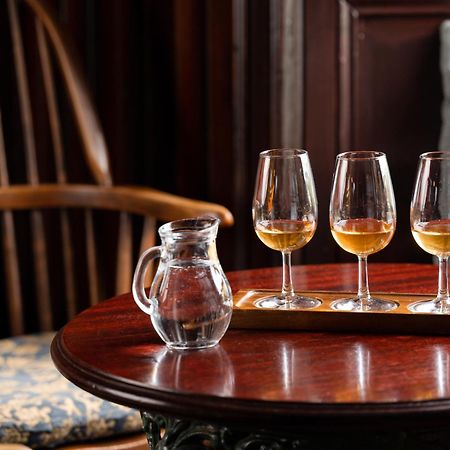 Bushmills Inn Hotel & Restaurant ภายนอก รูปภาพ