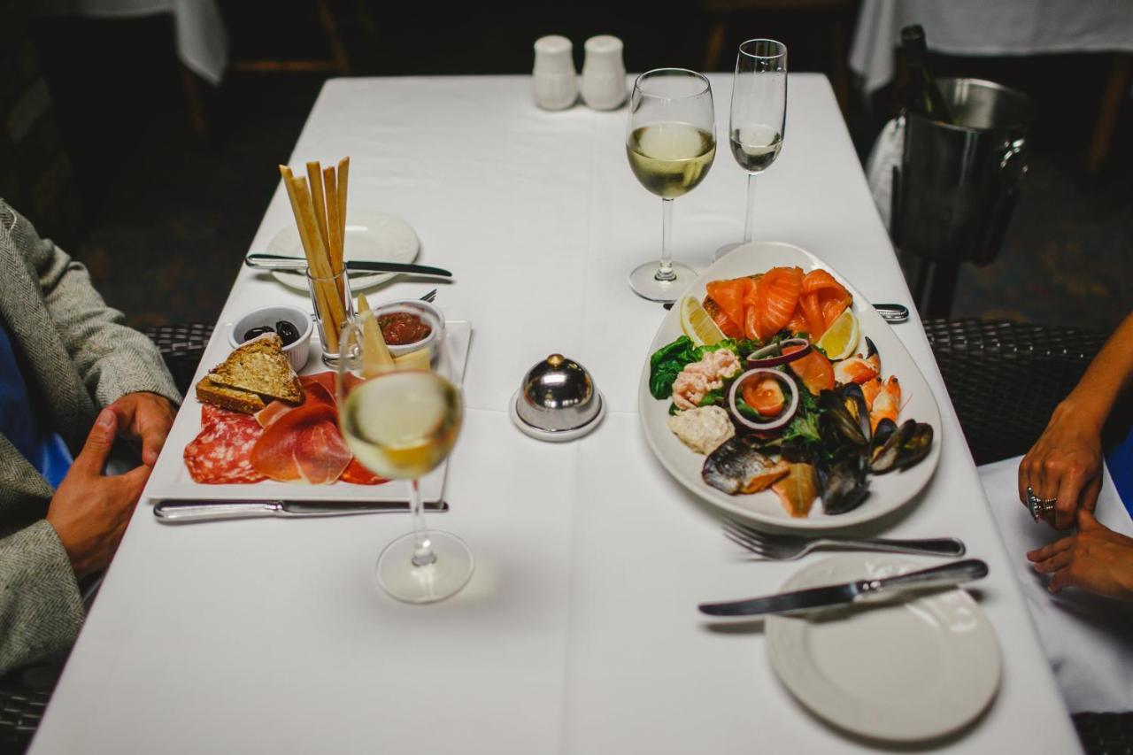 Bushmills Inn Hotel & Restaurant ภายนอก รูปภาพ